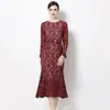 Vestido Largo de Encaje con Cuello Redondo Estilo Francés Maduro Nuevo Estilo 2026 para Mujer, Vestido Largo de Manga Larga con Cintura Ajustada Adelgazante Línea A para Primavera