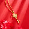 Nuevo colgante de oro con trébol de cuatro hojas, accesorios de bricolaje, nicho femenino, tipo llave, tienda de oro, mismo estilo, luz, estilo de lujo, personalidad, todo a juego