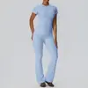 Conjunto de yoga estilo europeu e americano, top esportivo de manga curta sem costura, polido duas vezes, justo e calça longa flare que levanta o bumbum, conjunto de duas peças para corrida e fitness