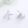 Brincos Estilizados Versáteis de Estrela Estilo Europeu e Americano, Brincos Elegantes de Luxo Leve, Design de Nicho, Brincos Simples de Estrela de Cinco Pontas para Mulheres