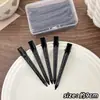 Presilha de cabelo feminina sem costura, com efeito volumoso na raiz, ideal para franja alta no topo da cabeça. Presilha tipo bico de pato para posicionamento dos fios.