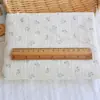 Tela Jacquard Rayada de Algodón Puro con Pequeños Patrones Florales de Japón y Corea, Adecuada para Ropa Infantil, Cortinas, Vestidos y Proyectos DIY