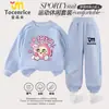 Conjunto de Sudadera de Otoño con Estampado de Dibujos Animados Nuevo y Elegante para Niñas Mayores, Atuendo de Dos Piezas de Sudadera Moderno, 2025