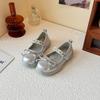 Zapatos de Cuero Estilo Coreano para Niñas Primavera y Otoño Nuevos Zapatos de Princesa con Lazo de Perla para Niños Zapatos de Moda Dulces con Suela Suave para Niñas