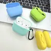 Adecuado para Auriculares Bluetooth Apple AirPods Pro3 2025 Cubierta Protectora de Silicona Bolsa de Cosméticos Anticaída Estilo Grueso