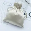 Bolsa de satén con cordón Bolsa de satén con cordón Bolsa de almacenamiento para joyas y ropa Bolsa para niños Bolsa de tela Bolsa para peluca