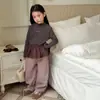 [Artículo en Liquidación] Top de Lana Elástica para Niños + Capa Base Térmica de Polar de Doble Capa con Letras, Adecuado para Usar por Dentro o por Fuera, Cuello Redondo