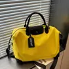 Bolsa de viagem para viagens curtas, bolsa de bagagem feminina leve, bolsa tote de ombro de grande capacidade, adequada para esportes, yoga, dança e fitness