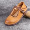 Zapatos vintage para mujer Dongguan nuevos en stock suela suave superficie suave zapatos casuales hebilla cómoda planos de cuero zapatos para madre