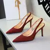 1368 Zapatos de tacón de aguja de satén fruncido elegantes de estilo europeo y americano para mujer, punta fina, corte bajo, sandalias de tacón alto de fiesta sin espalda con correa trasera
