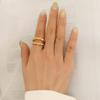 Anillo de doble capa con textura de papel de aluminio martillado europeo y americano de acero de titanio chapado en oro de 18k anillo de dedo índice viento ins anillo de cola joyería mujer
