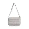 Bolsa Pequeña de Ropa de Algodón Transfronteriza Nueva Bolsa Acolchada para Mujer Versátil Casual para Niña Bolso de Hombro Cruzado Flip Cloud para Mujer