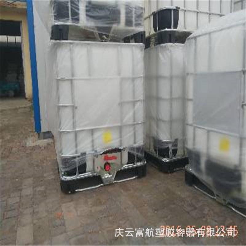 吹塑容器
