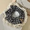 Nueva versión coreana del anillo para el cabello de perlas, sencillo, moderno, de tela, anillo para el cabello de intestino grueso, cuerda para el cabello con bola de cola de caballo, fabricantes, venta al por mayor