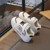 Zapatos deportivos para niñas 2026 modelo nuevo versátiles de malla transpirable tipo "dad shoes" para niños mayores con suela de llanta antideslizantes unisex