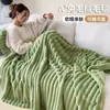 Manta de pelo de conejo, forrada de forro polar para abrigar, manta de invierno, manta para siestas, adecuada para dormitorios, manta para estudiantes de una persona, uso en todas las estaciones