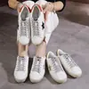 Zapatos blancos viejos de cuero Harajuku coreano casual multi-calle para estudiante talla grande zapatos de pareja 34-44