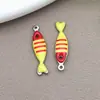Pingente de Peixe Dourado com Gotejamento de Óleo em Aço Inoxidável Banhado a Ouro Pingente DIY Moda Europeia e Americana Colar Chaveiro Acessórios de Joias