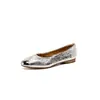 Primera Capa Piel de Cordero Zapatos Franceses de una Sola Pieza para Mujer Boca Baja 2026 Nuevo Estilo Plegados Piel Genuina Suela Suave Slip-on Cómodos Zapatos de Mujer para Viajes