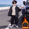 Jaqueta Espessa Outono e Inverno para Meninos 2026 Novo Estilo Bonita Estilosa Roupas de Inverno para Bebês Crianças Pequenas Acolchoada de Algodão Quente