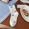 Meias Sem Costura para Mulheres, Novo Estilo Coreano Primavera/Verão, Color-Blocking, Design Fofo de Cachorrinho Bordado, Meias de Algodão até o Meio da Panturrilha, Absorventes de Suor, Respiráveis, Meias Largas