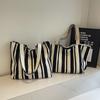 Bolsa de Lona Bolso de Mujer Estilo Coreano Simple Rayado Bolso de Mano Popular en Internet Estilo Fresco Casual Artístico Gran Capacidad Bolso de Hombro
