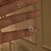 Popular Collar de Flor de Ciruelo de Xiaohongshu para Mujer, Nuevo Estilo Chino, Lujo Ligero, Colgante de Flor de Zirconia de Gama Alta, Cadena para Clavícula