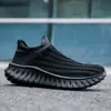 Estilo Novo Transfronteiriço Slip-On de Casal Verão Novo Malha Respirável Confortável Tênis de Corrida Sapatos de Menina Sapatos Femininos Tricotados