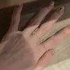 Nuevo anillo de diamante en forma de corazón para mujer, simple y elegante, diseño versátil, sensación de nicho de alta gama, anillo ajustable con un estilo genial