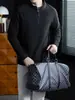 Rua principal urbana! Moletom masculino de fleece dupla face 290G com gola alta, mangas compridas, zíper parcial e mangas raglan, adequado como camada interna