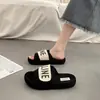 Hermosas Sandalias de Suela Gruesa para Mujer para Usar Afuera en Verano con Faldas 2025 Nuevas Chanclas Francesas de Tacón Grueso