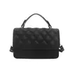 Bolsa de mão moderna com alça de corrente, uma bolsa tote chique e versátil no estilo Chanel, perfeita para o dia a dia e pode ser usada como bolsa de ombro ou bolsa transversal.
