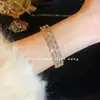 Pulsera abierta de lujo ligero, elegante, de alta calidad, diseño de nicho ins, joyería de pulsera, pulsera simple y versátil para mujer