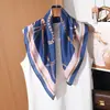 Lenço Quadrado Elegante Floral 70cm para Mulheres, Lenço de Seda Suave e Gracioso, Novo Lenço Decorativo Versátil de Primavera e Verão, Lenço de Pescoço para Mulheres