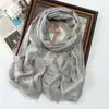 Primavera y Verano Nuevo Bufanda Larga de Color Sólido Rayón Seda Dorada Seda Plateada Bufanda de Seda Brillante Chal Turbante Largo Monocromático para Mujer Venta al por Mayor