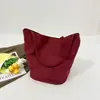 Nova Bolsa Tote Sólida Fosca de Outono com Visual Retrô para Mulheres, Bolsa Transversal Versátil Leve de Grande Capacidade para o Dia a Dia