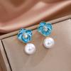 Pendientes de Flor de Gota de Aceite Pequeños y Frescos de Verano con Aguja de Plata de Alta Gama, Pendientes Ligeros de Lujo Elegantes y Exquisitos de Diamante y Perla para Mujer