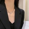 Collar de metal elegante, ligero y de lujo, de estilo europeo y americano, elegante, de otoño e invierno, con cadena de lana, cadena de clavícula con sentido avanzado, joyería personalizada para mujer.