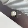 Versión coreana de accesorios de aleación de diamante cuadrado de alto sentido joyería de sirena colorida accesorios para el cabello dulces y geniales zapatos con agujeros material de flor