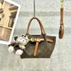 Bolsa Feminina Monica Chic Versátil Moda Bolsa de Mão 2026 Novo Modelo Bolsa Transversal de Alta Qualidade Bolsa Leve de Luxo para o Dia a Dia