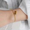Pulsera de lingote de oro de lujo de nicho chapada en oro de 18 quilates, diseño asimétrico para mujer, regalo avanzado Qixi para novia