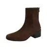 Botas Curtas de Camurça com Salto Grosso de Altura Média Slim para Mulheres 2026 Novas Botas Individuais Outono/Inverno Quentes de Veludo Botas Martin Botas Elásticas
