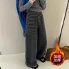 Pantalones anchos para mujer con rayas acanaladas, nuevo estilo otoño/invierno, forrados de forro polar y engrosados para abrigar, con caída fluida, cintura con cordón, tiro alto, adelgazantes y de diseño recto