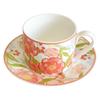 Taza de café y platillo de cerámica vintage pintados a mano con diseño de camelia francesa, ideal como regalo para el té de la tarde.