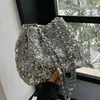 Bolsa de designer de nicho transfronteiriça para mulheres, novo modelo 2026, bolsa de ombro com corrente de alta qualidade, bolsa tipo saco estilo coreano com lantejoulas