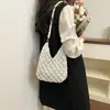 Bolso de axila elegante y único para el verano, perfecto para combinar con vestidos, Bolso tejido hueco de alta apariencia para niñas, Bolso de paja estilo vacacional