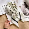 Nuevo Pañuelo Cuadrado Pequeño de Seda de Morera de Alta Gama Muestra Temperamento Pañuelo de Seda Exterior Moda Decorativo Banda para el Cabello Pañuelo de Protección para el Cuello