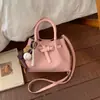 Bolso Cubo de Moda de Nicho para Mujer 2026 Nuevo Elegante Bolso de Hombro de Moda para Viajes Diarios Bolso Cruzado Versátil Chic