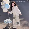 Niños Medianos y Grandes Primavera/Otoño 2026 Pantalones Casuales de Pierna Ancha Mariposa Retro Estilo Coreano Sudadera con Capucha Conjunto Versátil de Moda Tendencia