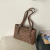 Bolsa Tote de Ombro Único Nova Moda Verão 2026 com Grande Capacidade, Aparência Estilosa e Design Casual Único para Trabalho e Deslocamento
